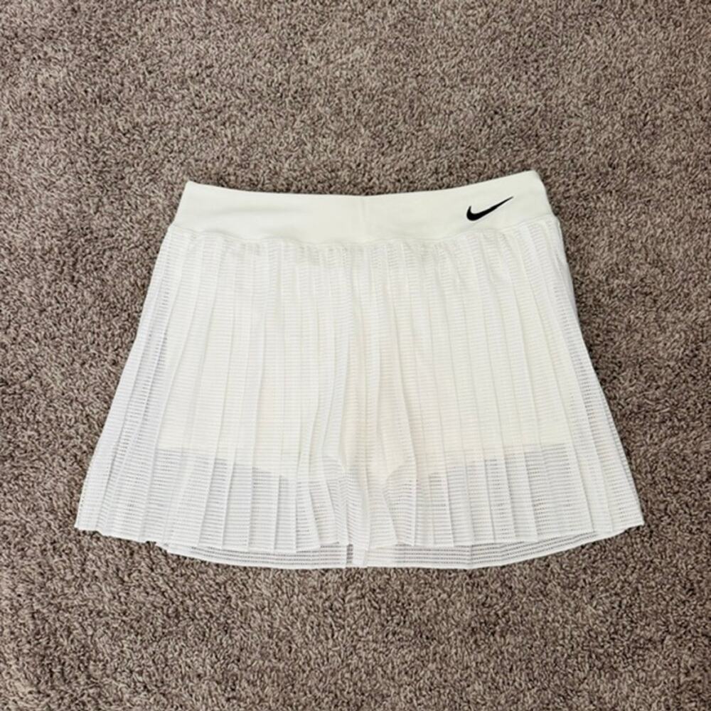 Nike Dri-Fit Pleated Skort White Women Large Perforated Skirt over White Shorts